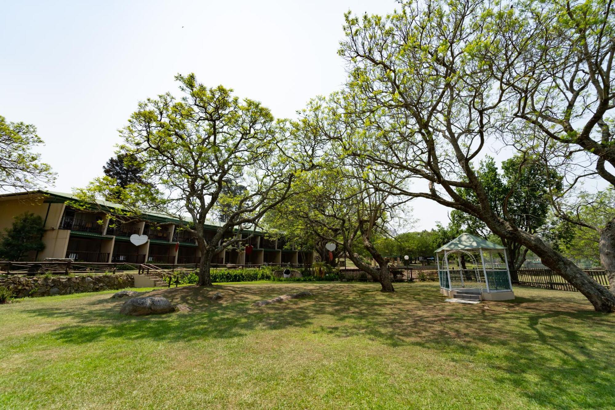 Gooderson Natal Spa Hot Springs Resort Paulpietersburg Exterior photo